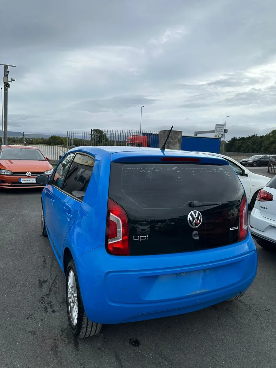 VW UP - Image 4