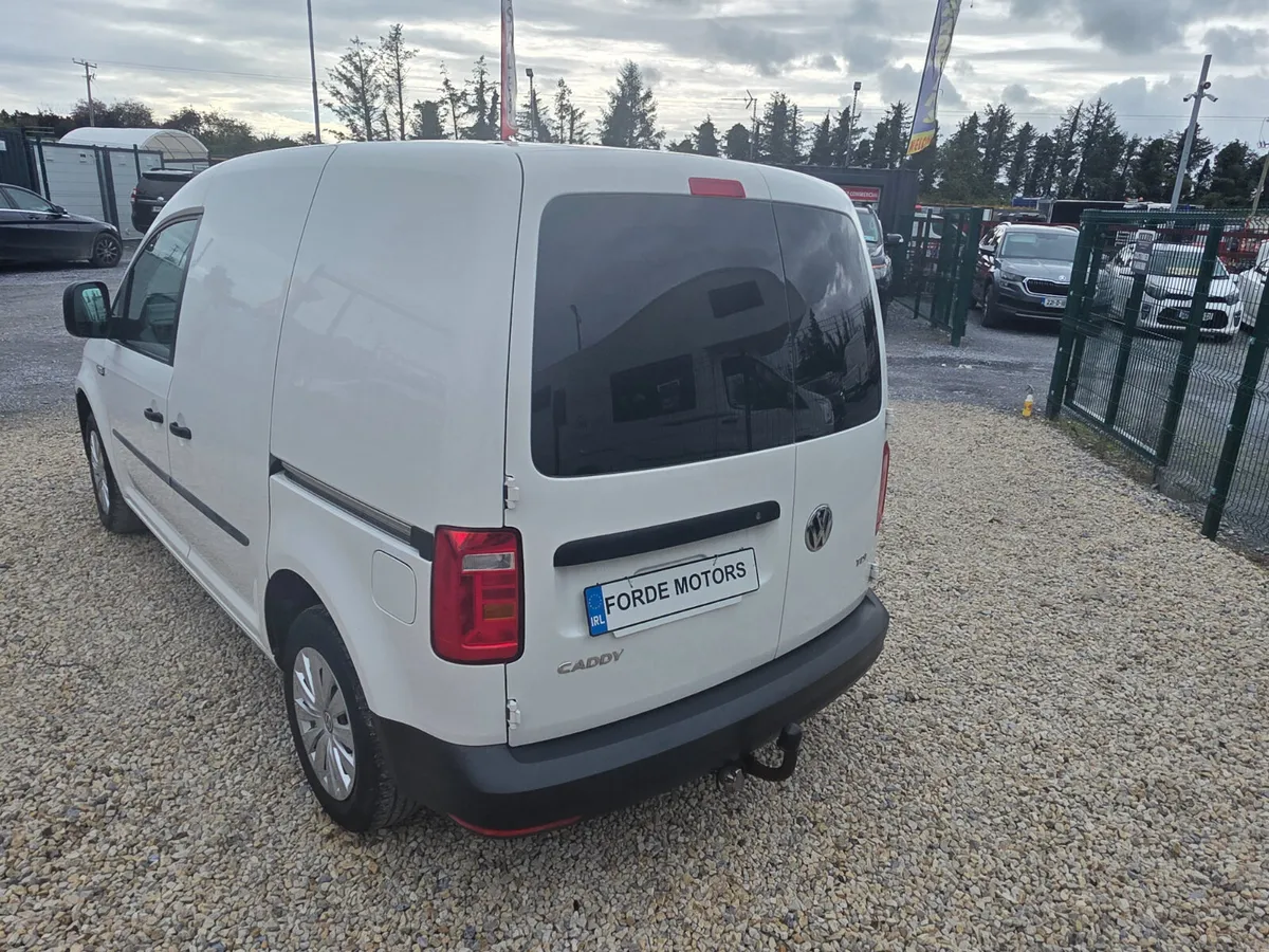 Volkswagen Caddy 2016 - Image 3