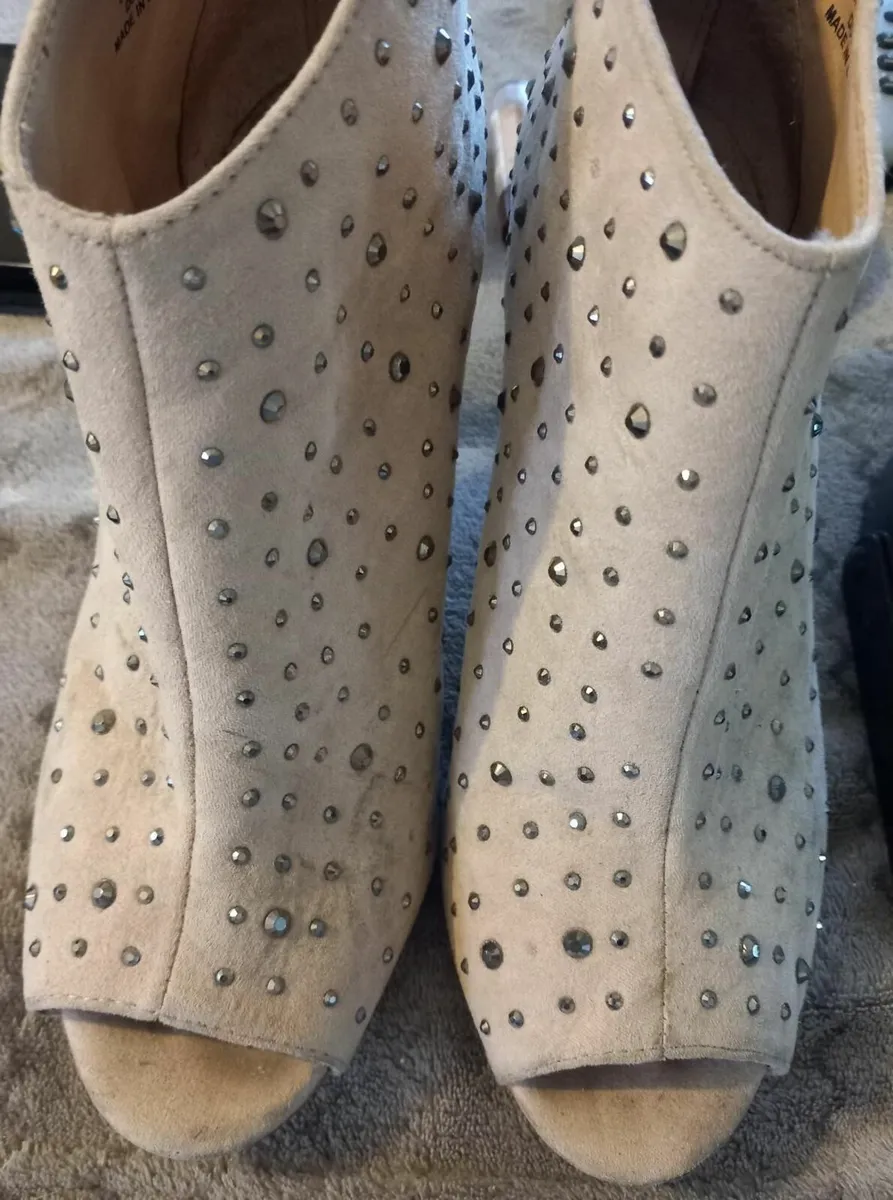 Tan and silver studded open toe ankle boots,size 5 - Image 2