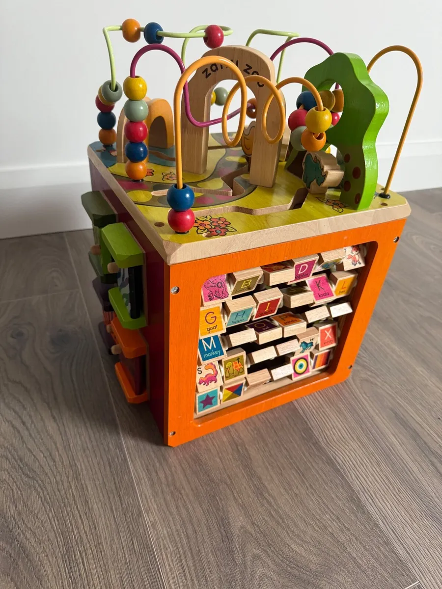 Activity cube - Image 2