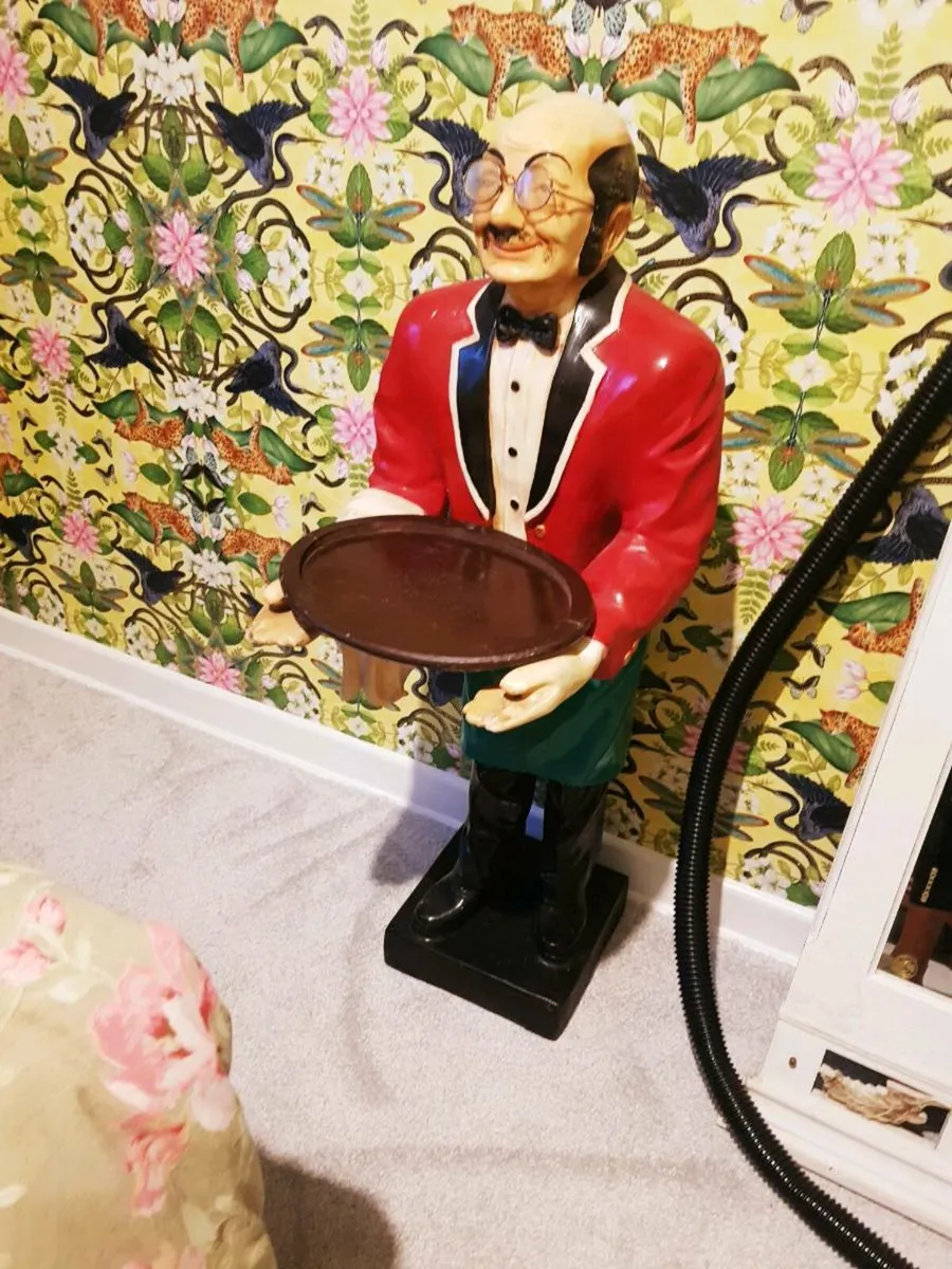 Large vintage ceramic heavy butler - Image 1