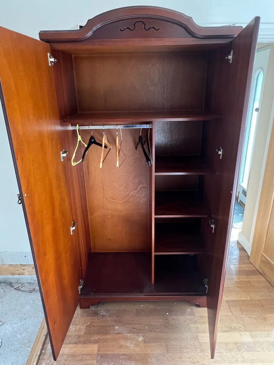 Hardwood mahogany wardrobe - Image 2