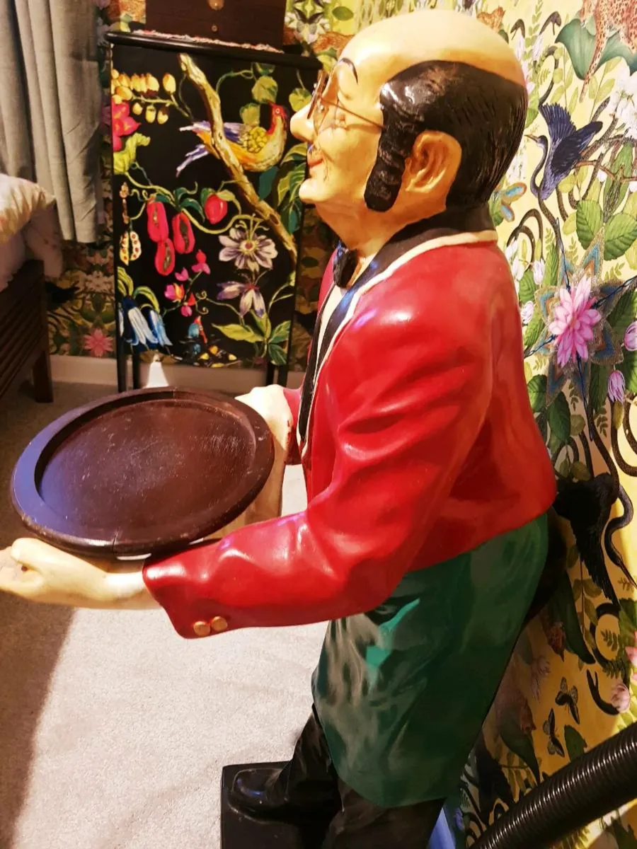 Large vintage ceramic heavy butler - Image 3