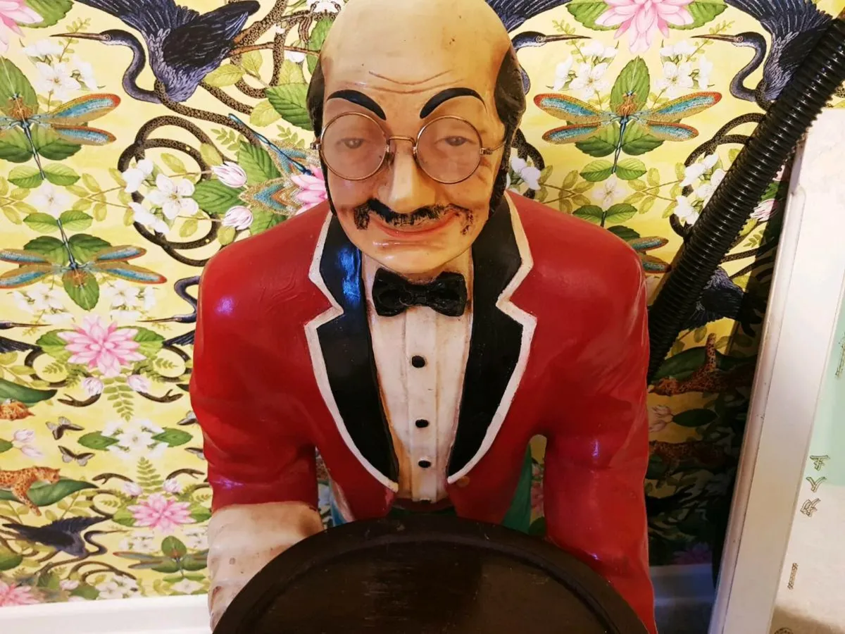 Large vintage ceramic heavy butler - Image 4