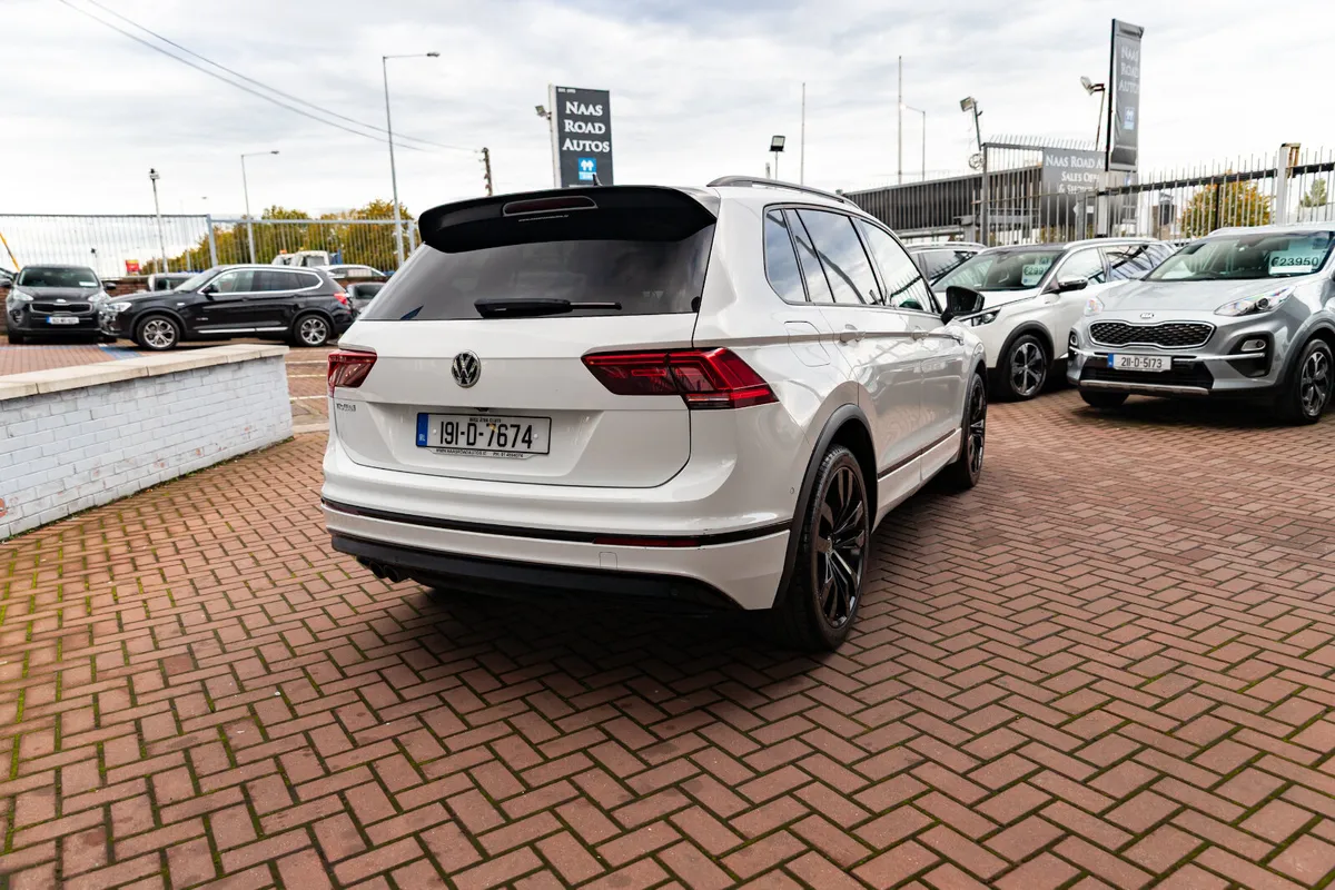 2.0 TDI 150HP R-LINE PAN ROOF 5DR ESTATE AUTOMATIC - Image 3