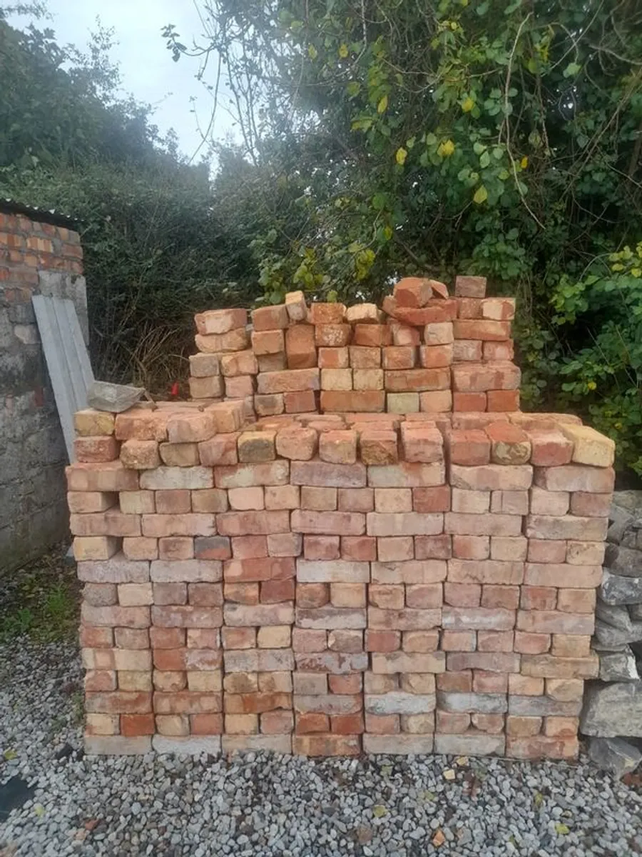 Old bricks - Image 1
