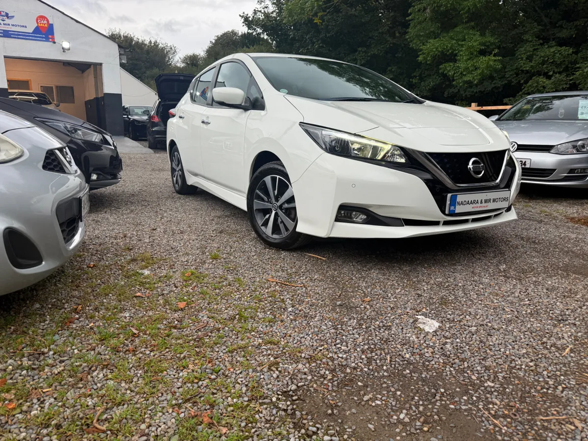 2019 NISSAN LEAF 40KWH ACENTA (6.6KC) Hatchback - Image 4