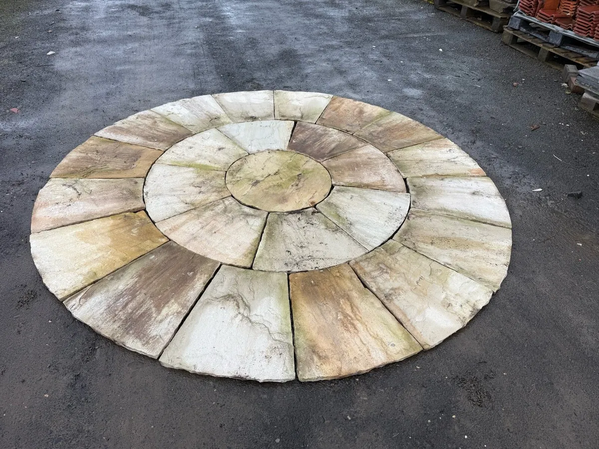 Sandstone circle - Image 1