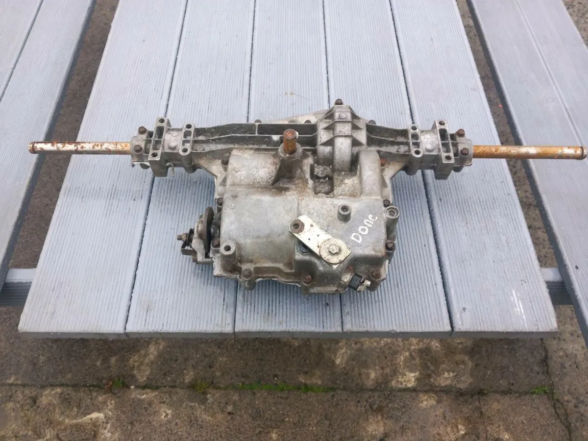 Castlegarden manual gearbox for sale - Image 1