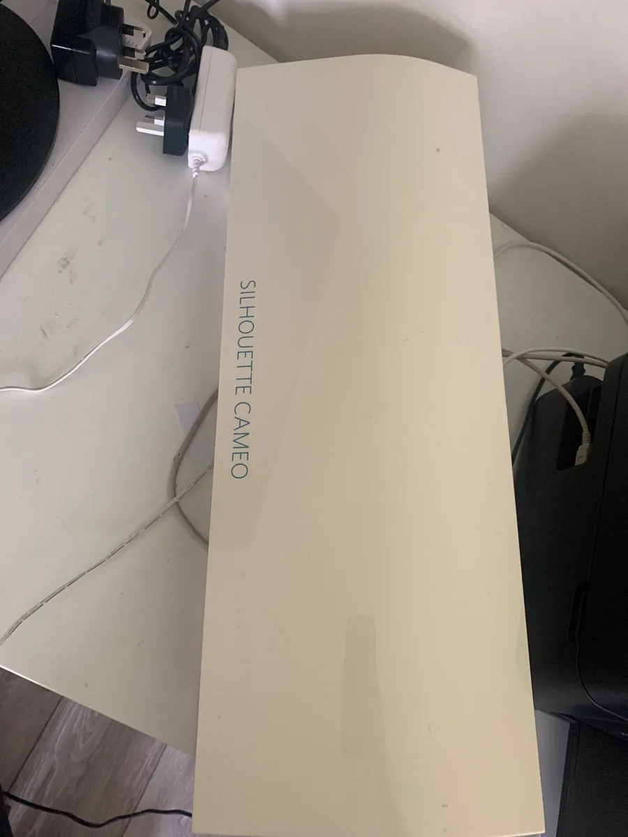 Silhouette Cameo cutting machine - Image 1