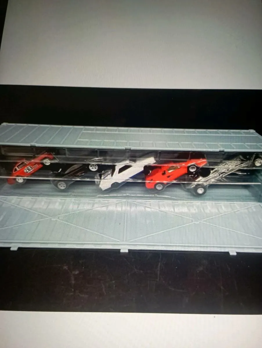 HOT WHEELS JAY LENO'S GARAGE CONTAINER BOXSET. - Image 1