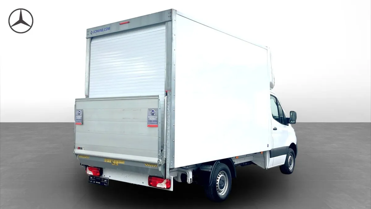 Mercedes-Benz Sprinter 315 CDI Progressive Luton - Image 2