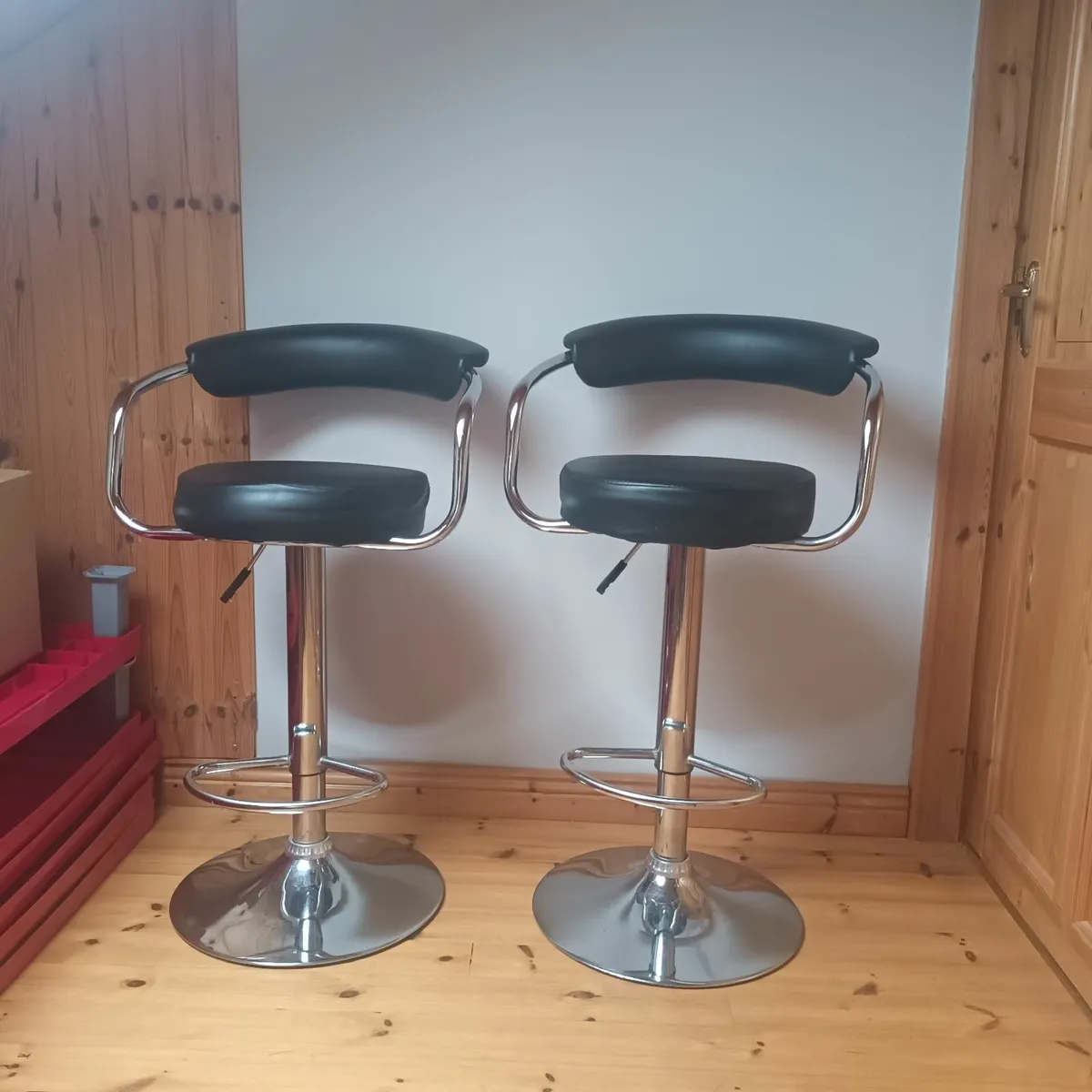 Bar/island stools