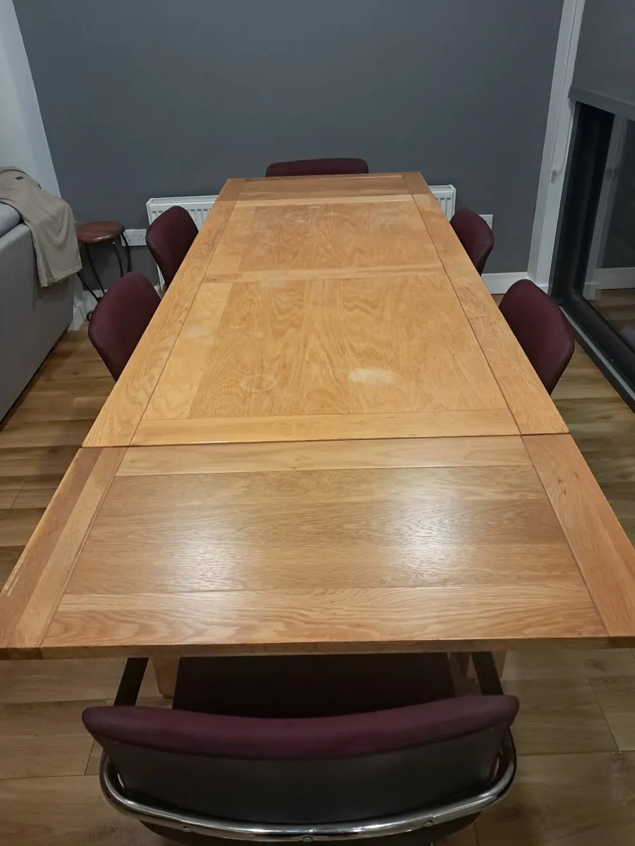 DINGING TABLE & CHAIRS - Image 1