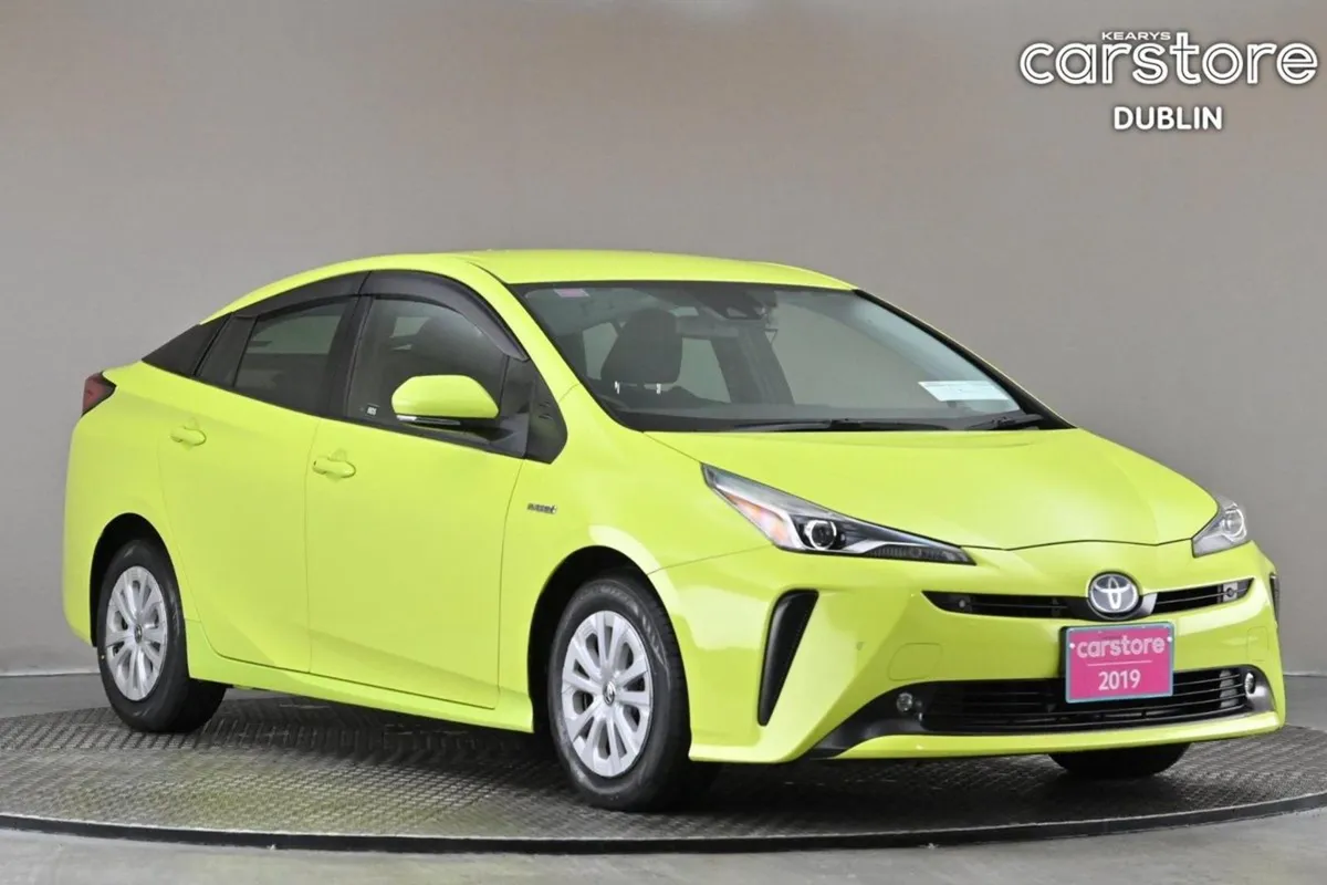 Toyota Prius 1.8 Hybrid  thermo-tect Lime Green P - Image 1