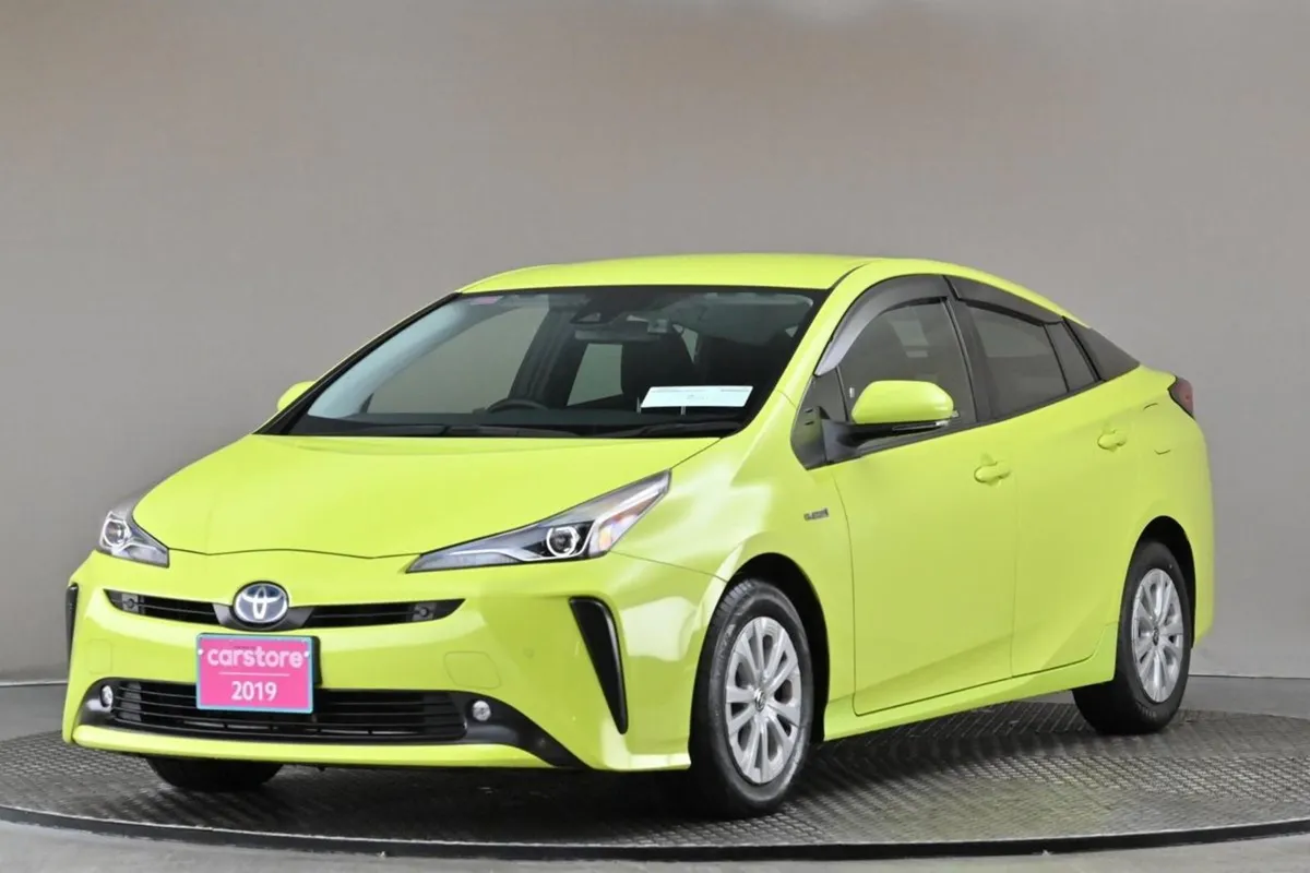 Toyota Prius 1.8 Hybrid  thermo-tect Lime Green P - Image 3