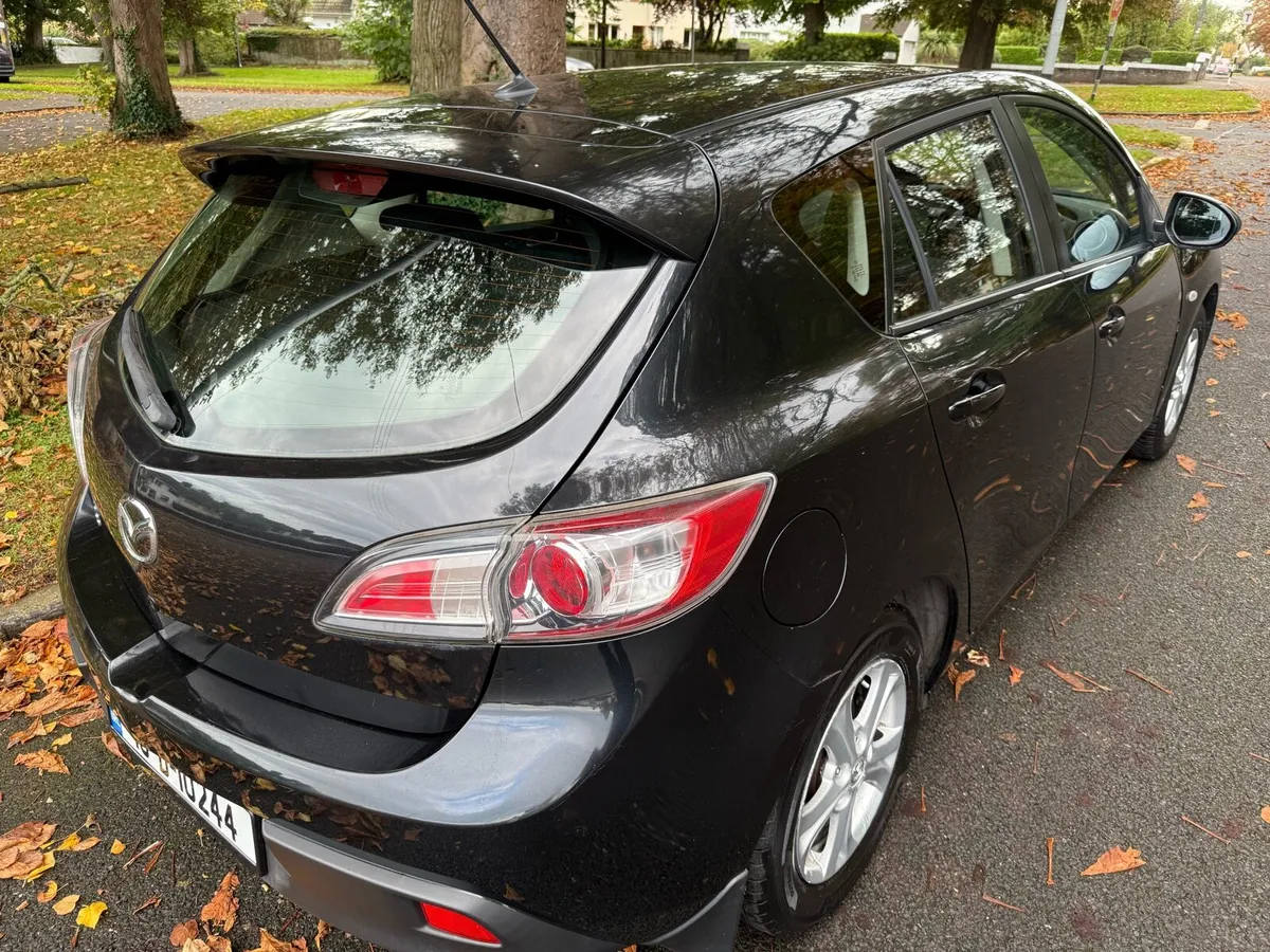 2010 Mazda 3 - Image 3