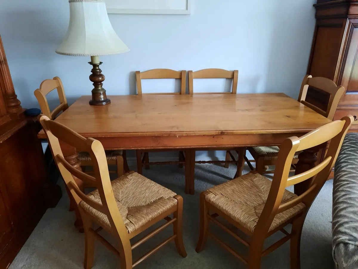 Dining room table and  6 chairs - Image 4