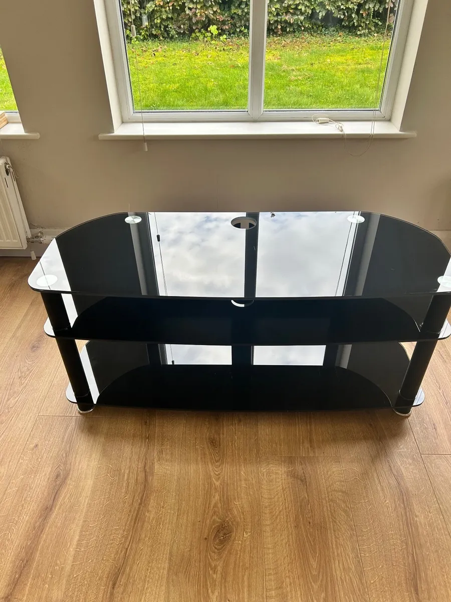 Tv table - Image 1