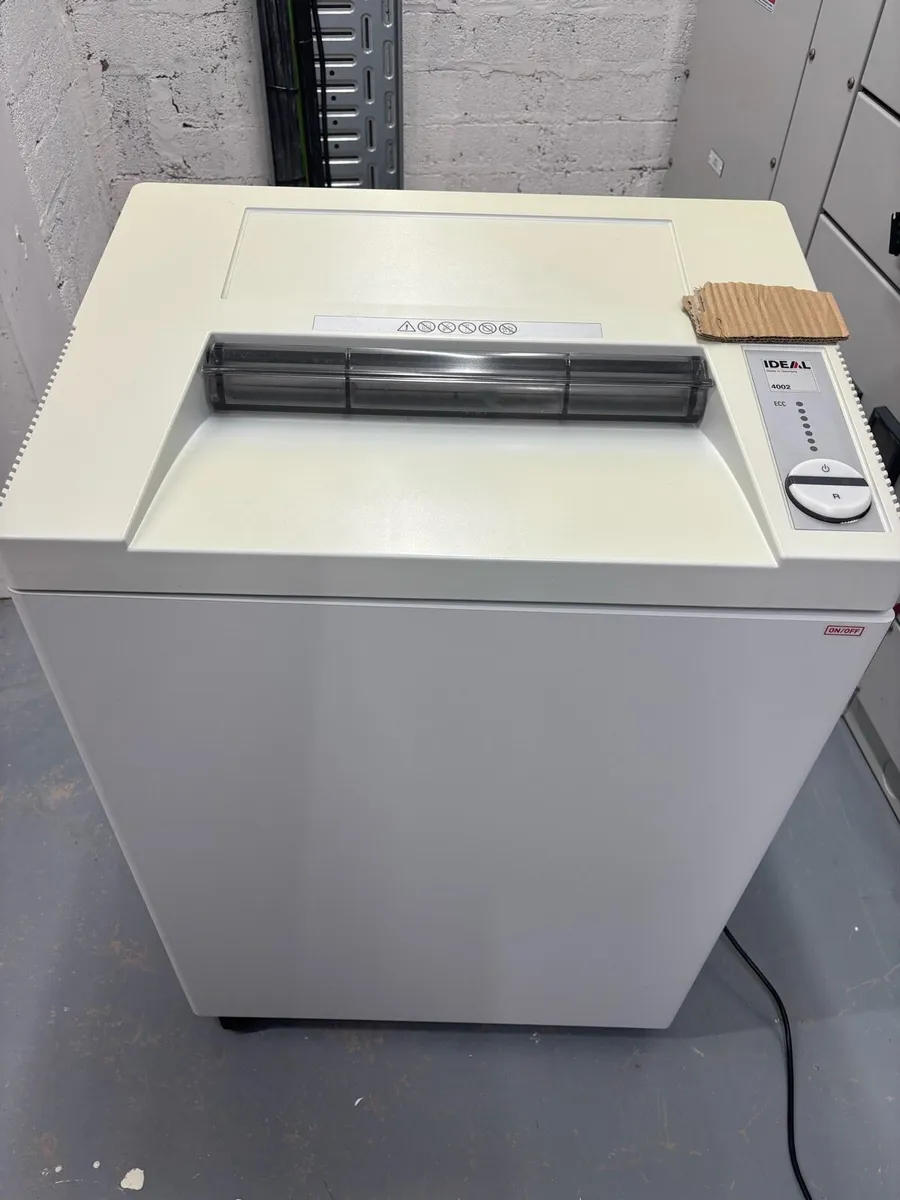 Ideal 4002 Shredder - Image 1