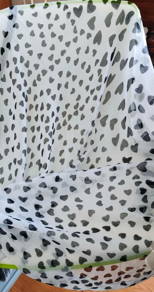 Large wrap or scarf - Image 3