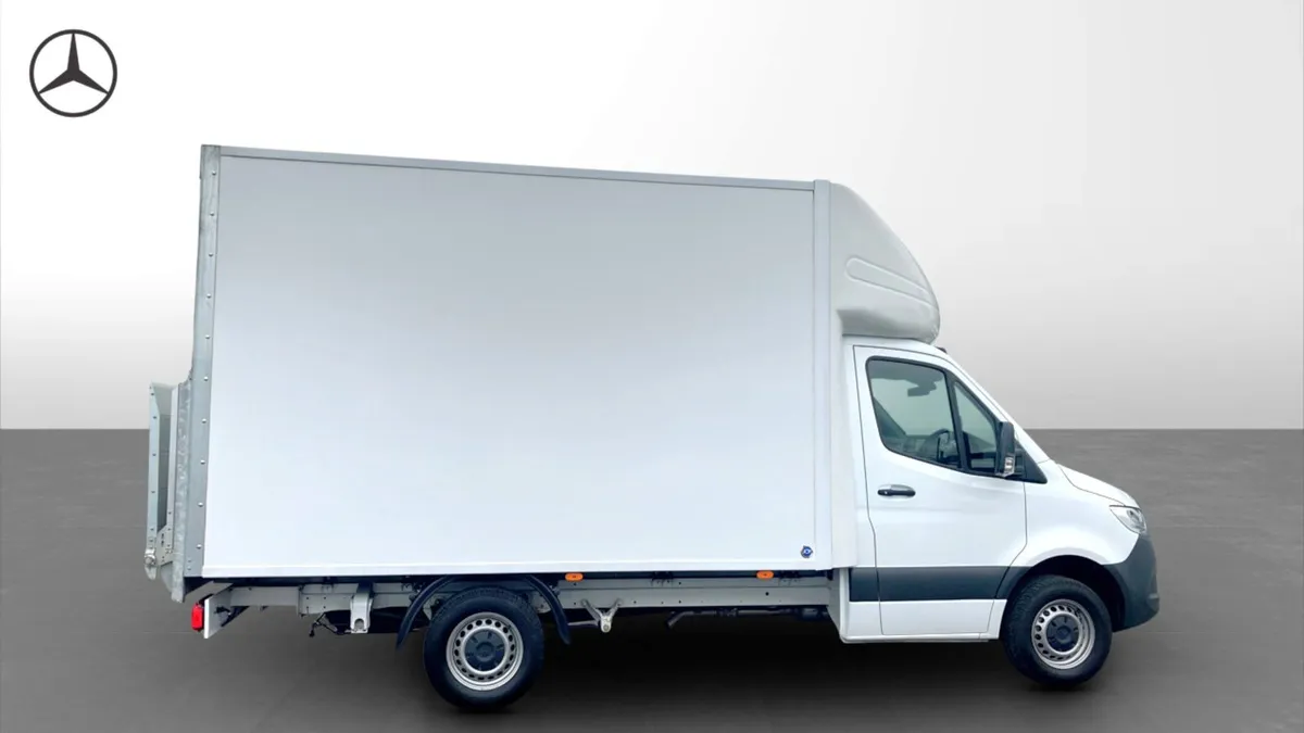 Mercedes-Benz Sprinter 315 CDI Progressive Luton - Image 3