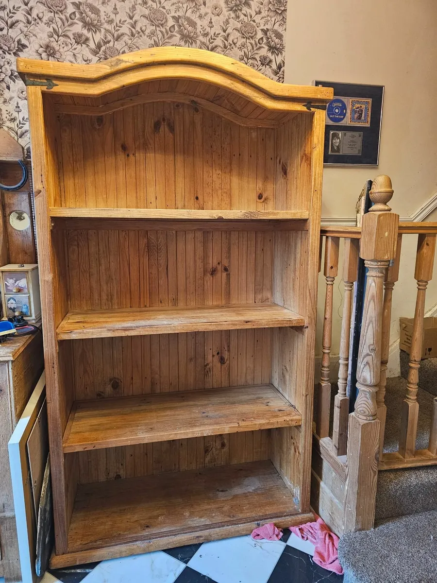 Book shelf - Image 1