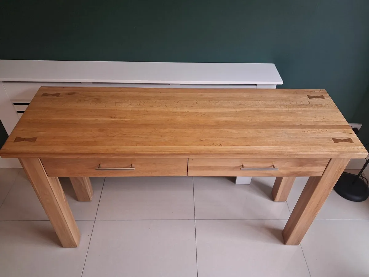 Console Table - Image 3
