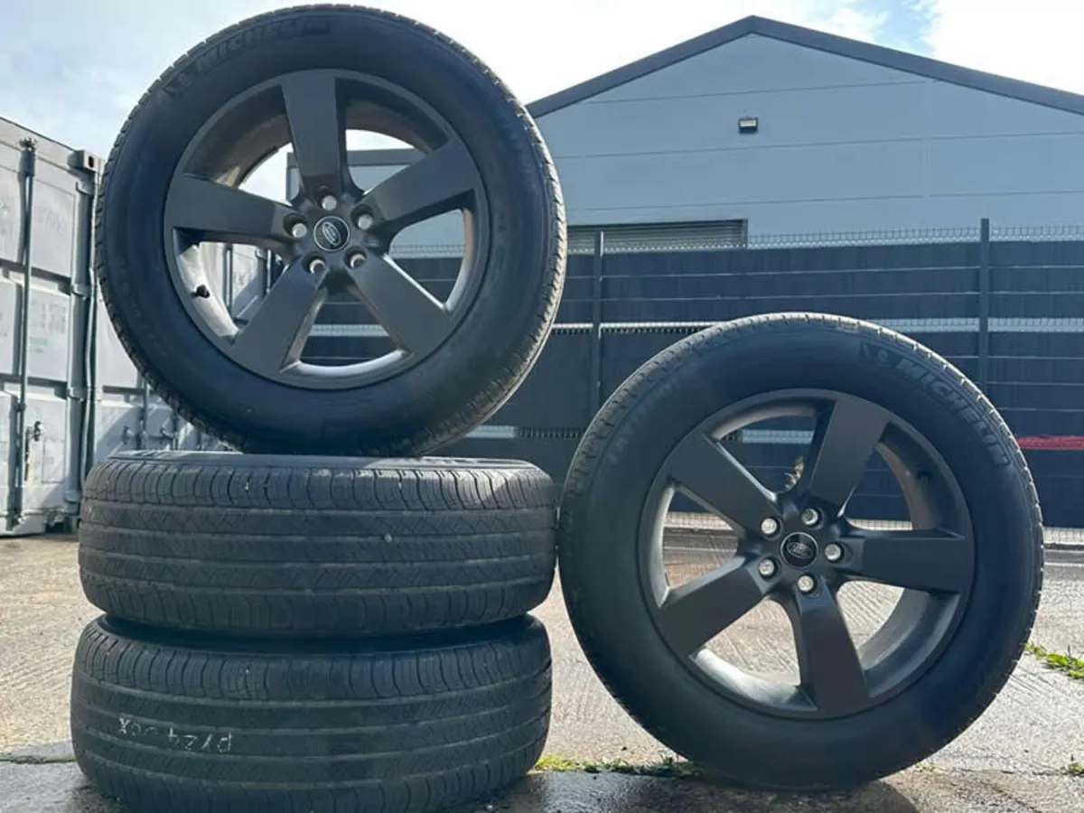 20" GENUINE OEM DEFENDER 5098 & MICHELIN TYRES - Image 1