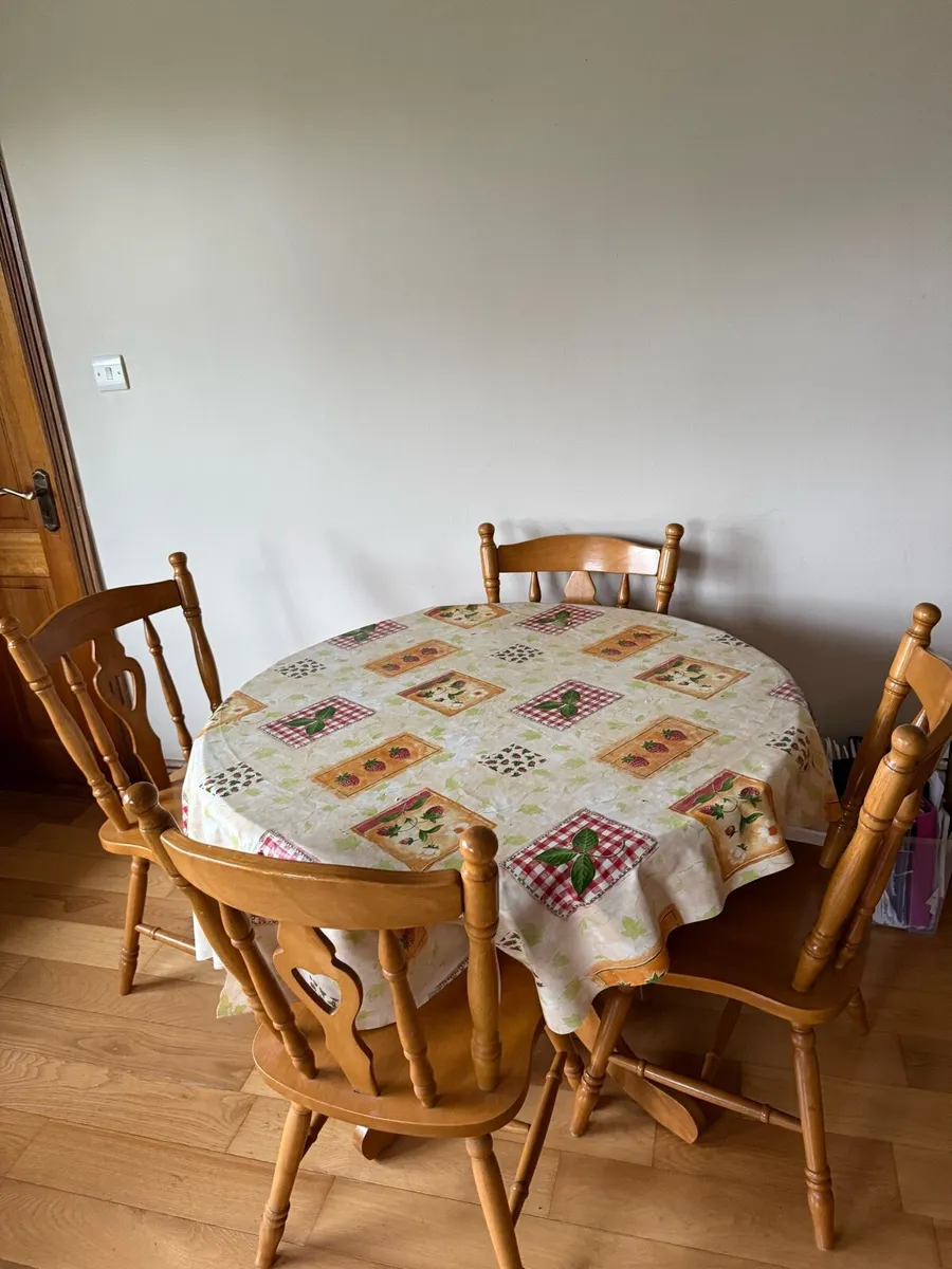 Kitchen table - Image 4