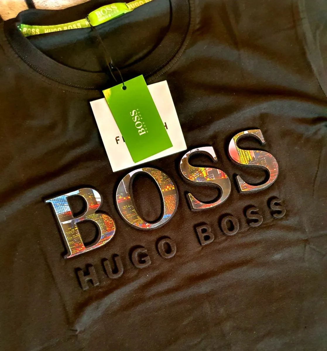 Brand New Mens Top - Image 1