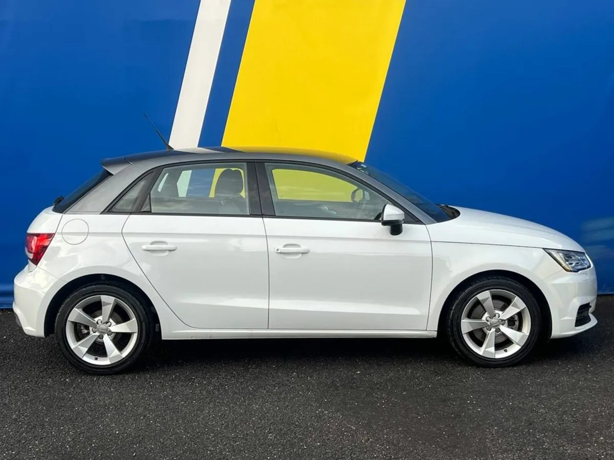Audi A1 SPORTBACK 1.0 TFSI AUTO // PARKING SENSORS - Image 2