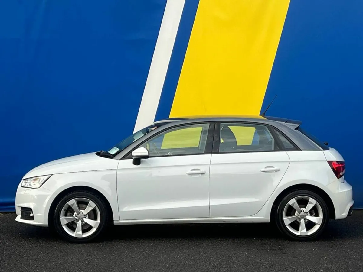 Audi A1 SPORTBACK 1.0 TFSI AUTO // PARKING SENSORS - Image 3