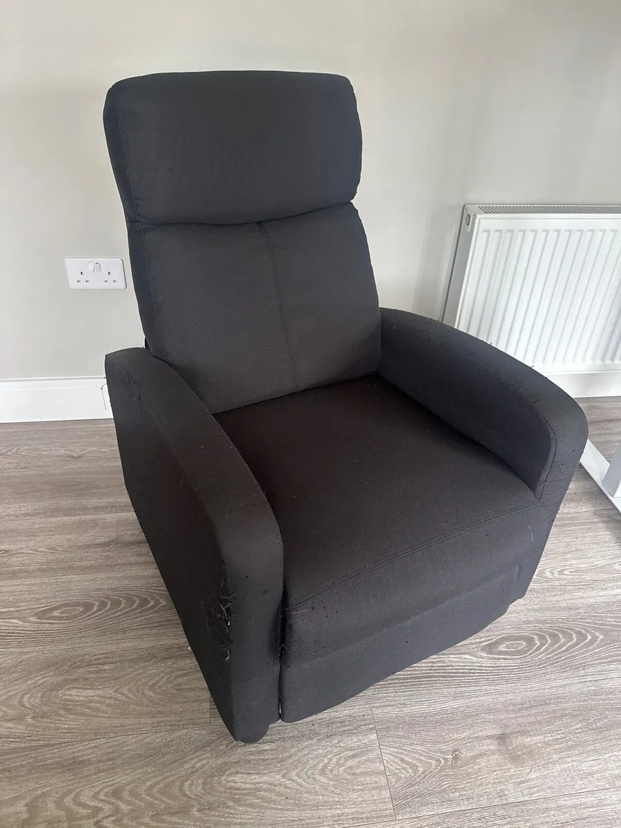 Black fabric recliner - Image 1
