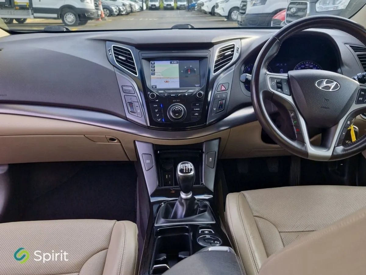 Hyundai i40 1.7 Diesel Executive - Image 4