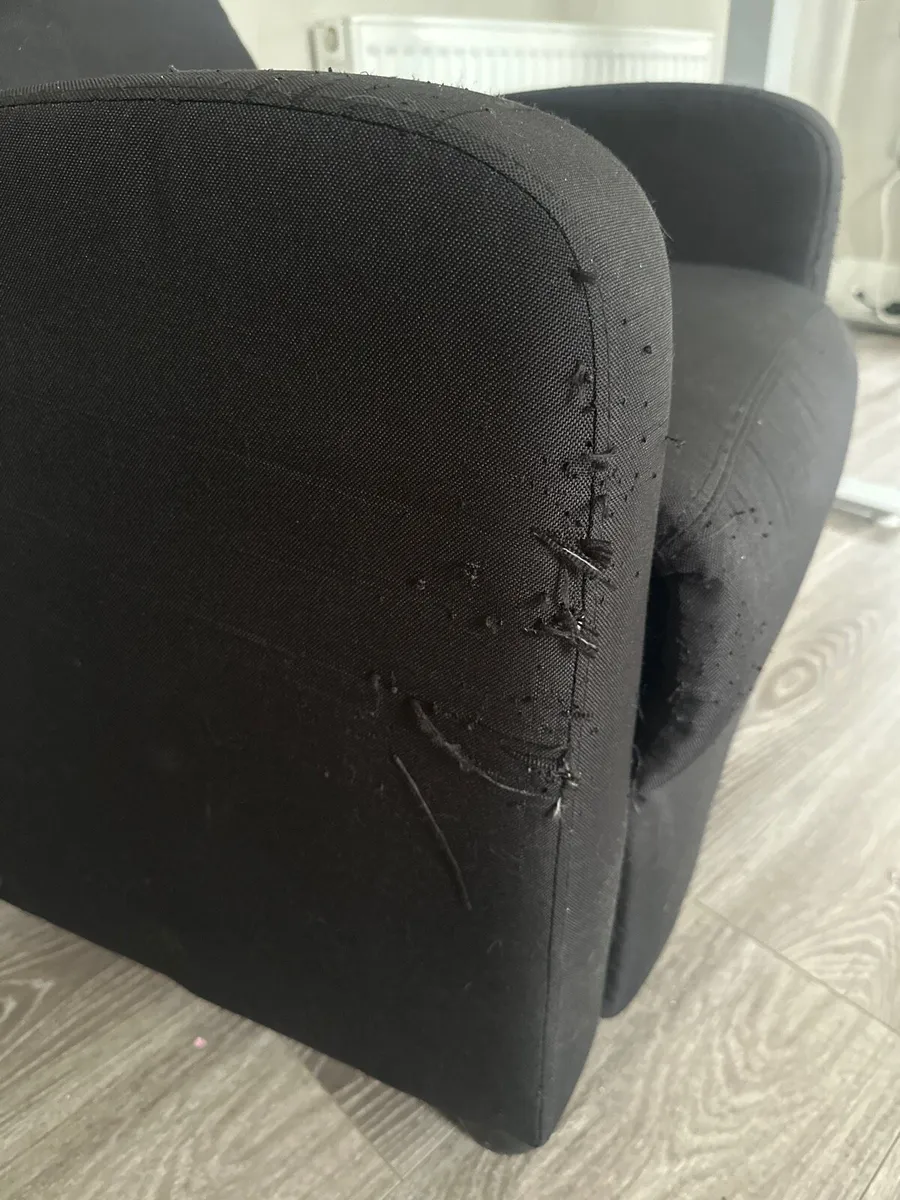 Black fabric recliner - Image 2