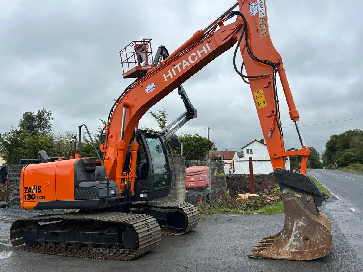 Hitachi ZX130LCN-5B Year 2016 - Image 4