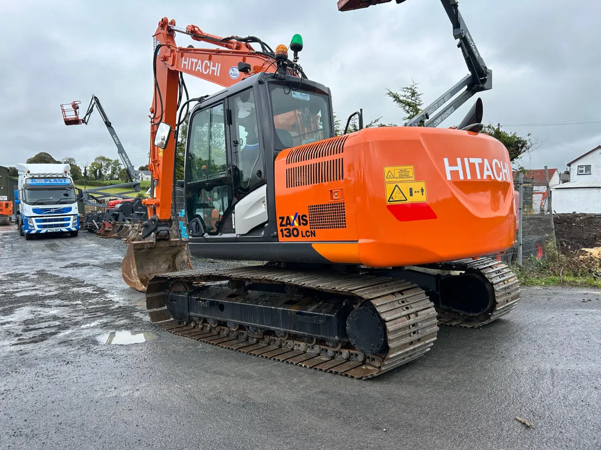 Hitachi ZX130LCN-5B Year 2016 - Image 2