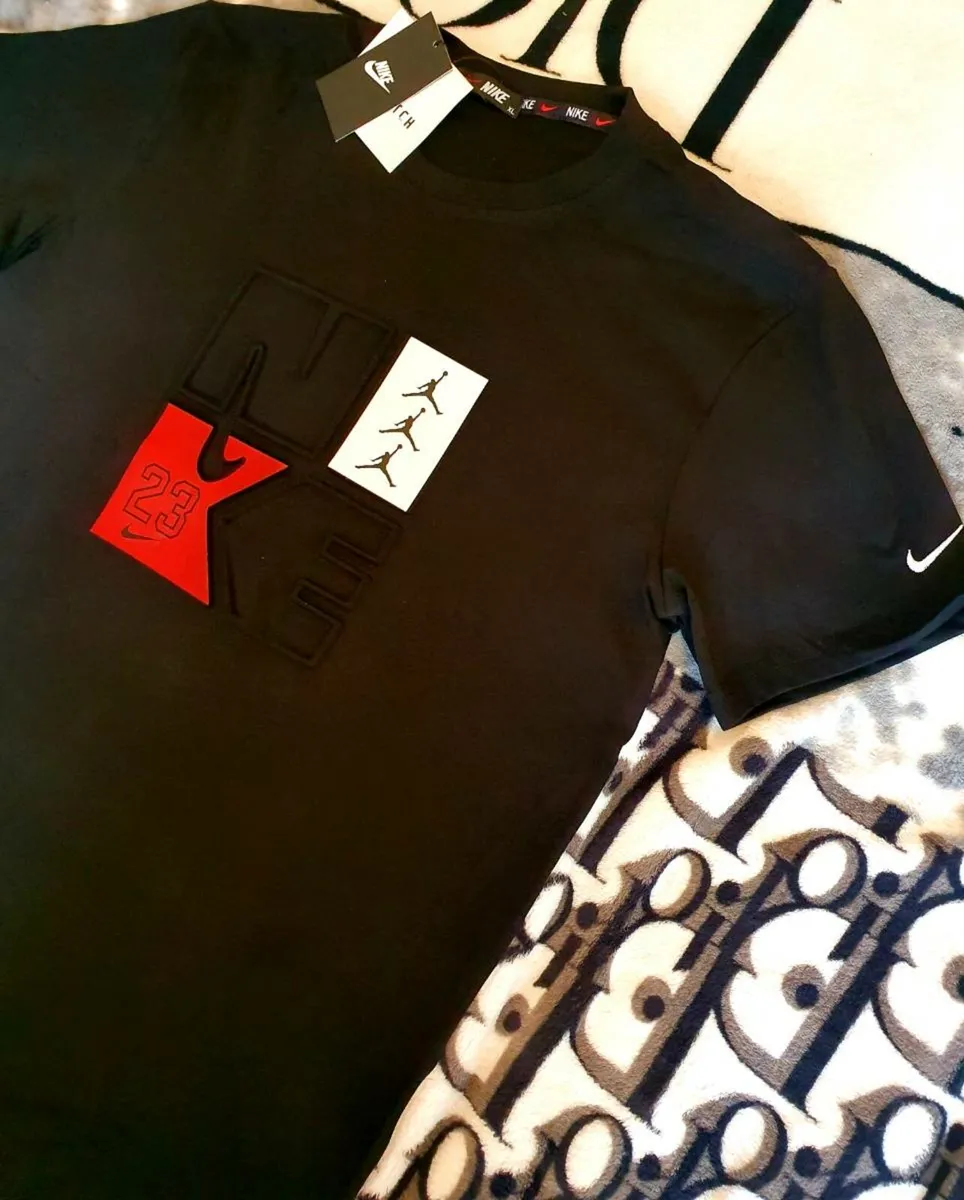 Brand New Mens Top - Image 4