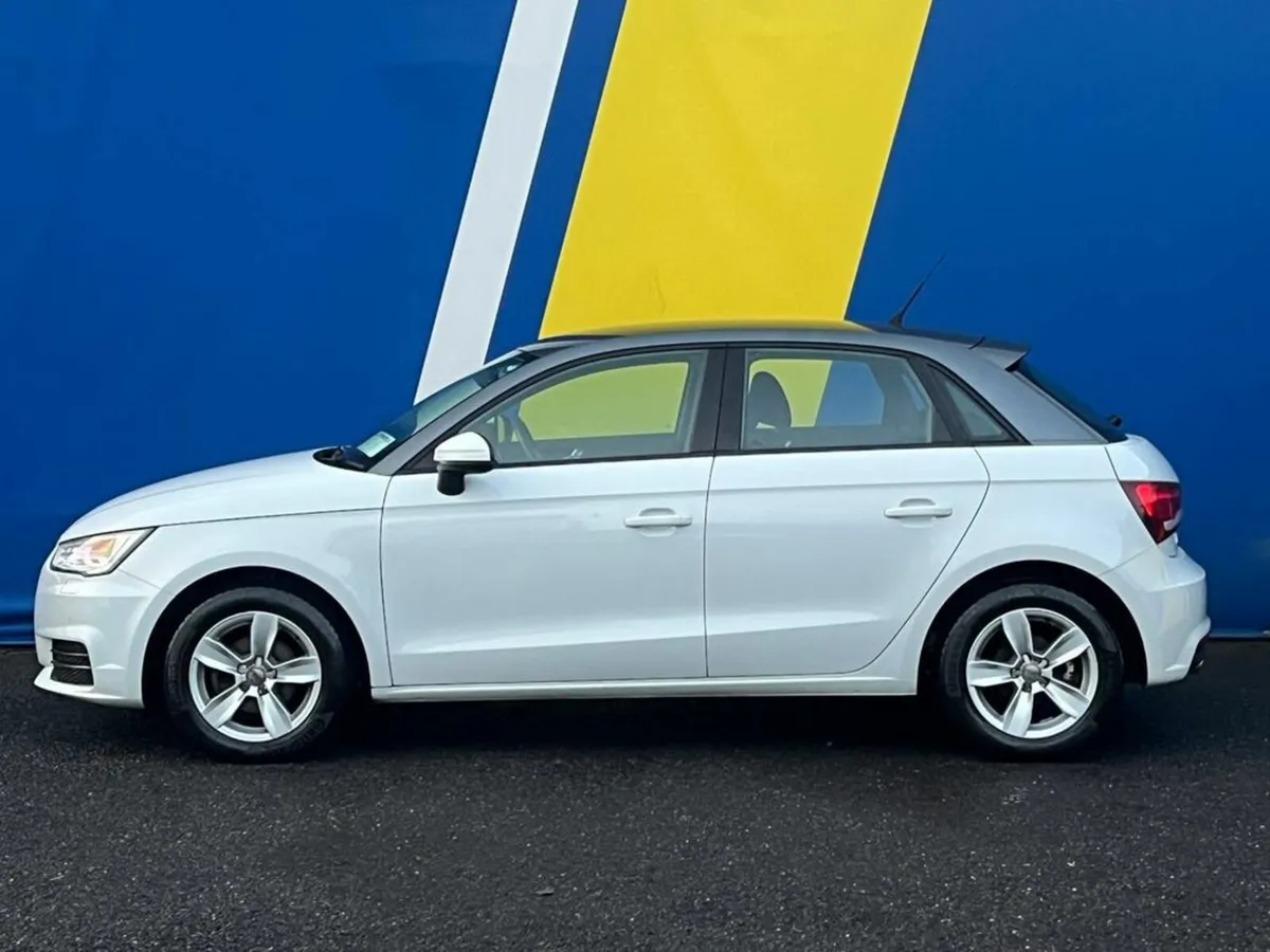 Audi A1 SPORTBACK 1.0 TSI AUTO // PARKING SENSORS - Image 3