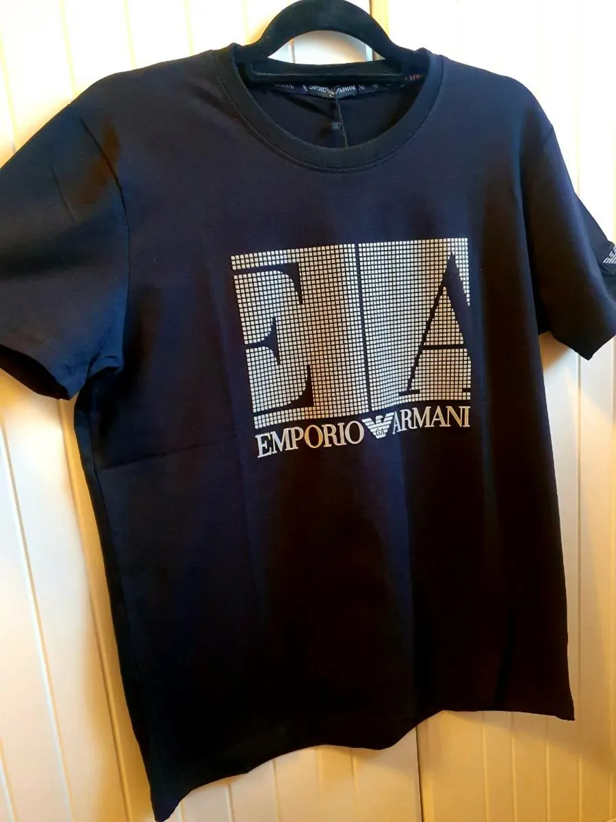 Brand New Mens Top - Image 2