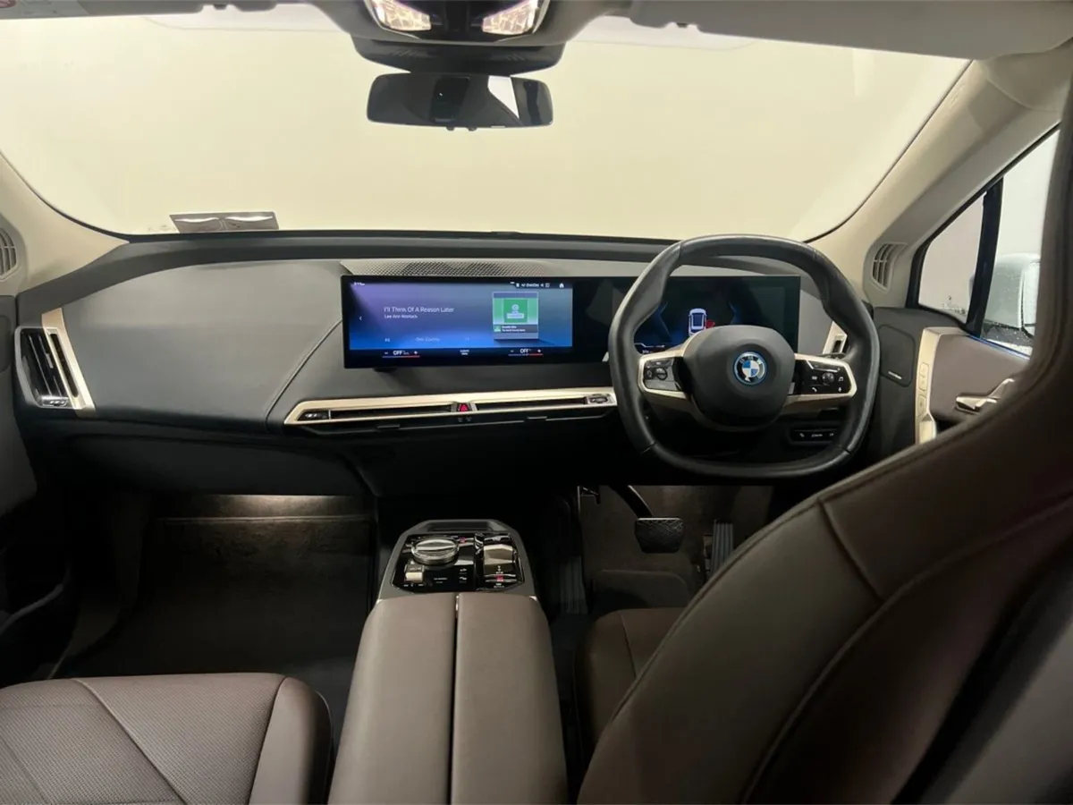 BMW IX Xdrive40 Sport 5DR - Image 4
