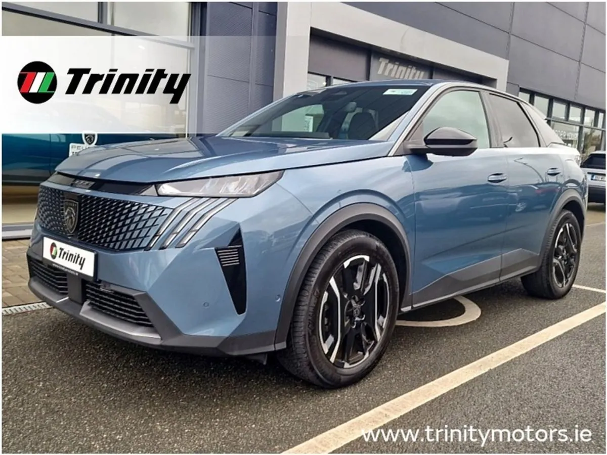 Peugeot 3008 Directors Car 210BHP Allure Trinity - Image 1