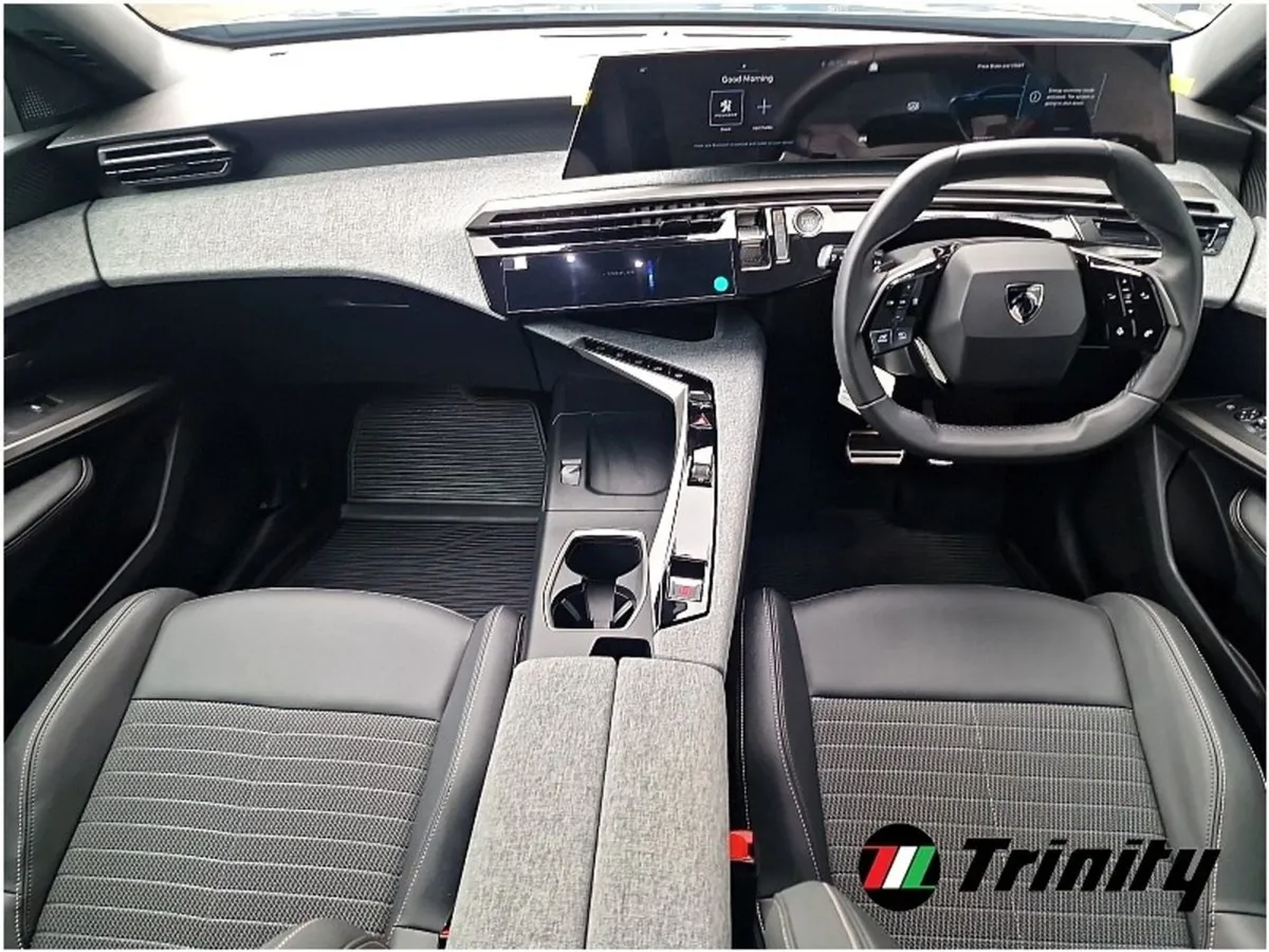 Peugeot 3008 Directors Car 210BHP Allure Trinity - Image 2