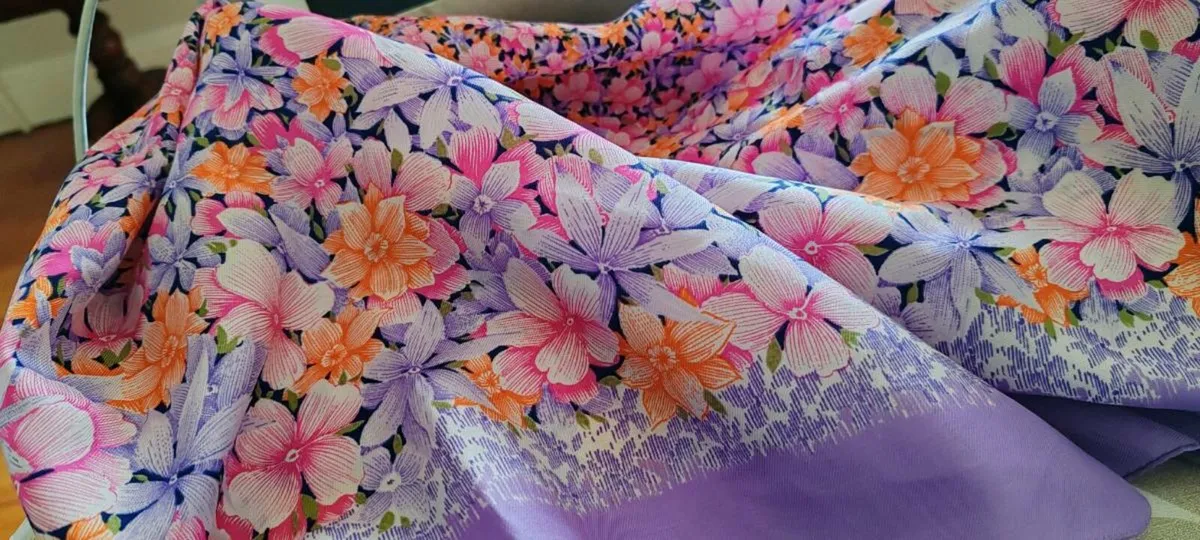 Ladies hat and scarf - Image 2