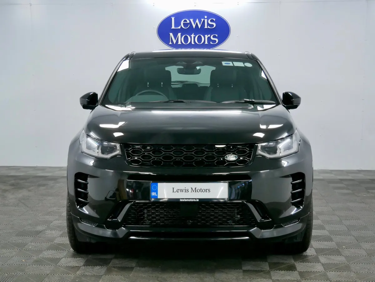 2025 Land Rover Discovery Sport Dynamic SE P270e - Image 3