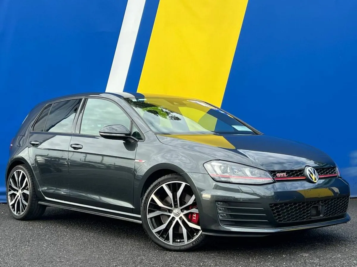 Volkswagen Golf GTI PERFORMANCE PACKAGE 2.0 TSI AU - Image 1
