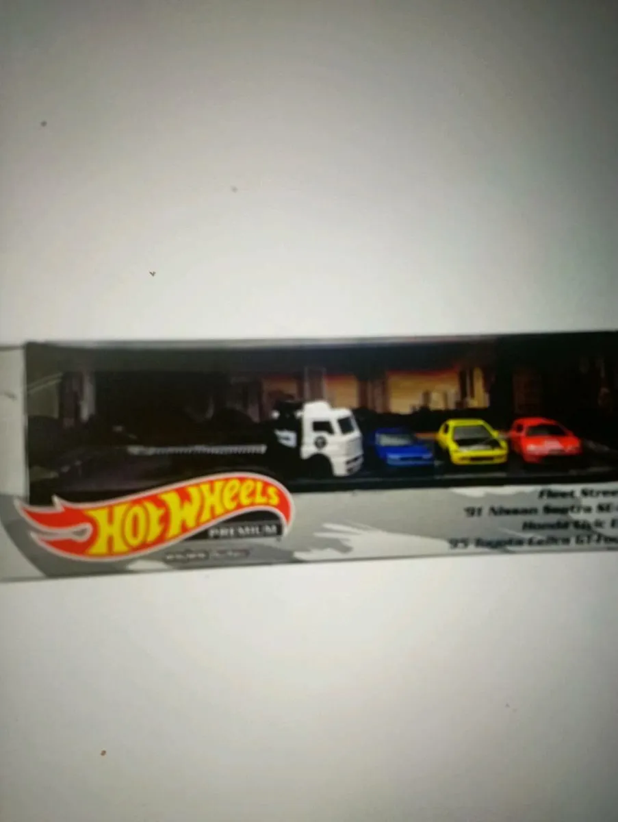 HOT WHEELS PREMIER COLLECTION BOXSET 1-63 SCALE. - Image 2