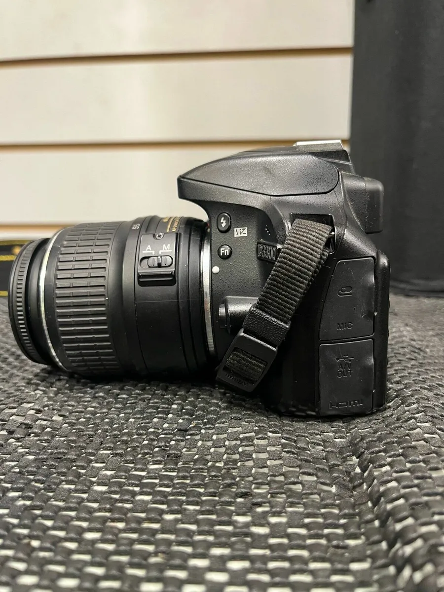 Nikon D3300 - Image 2