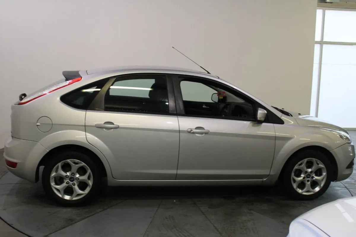 Ford Focus Style 5DR 1.6 Diesel - Image 3